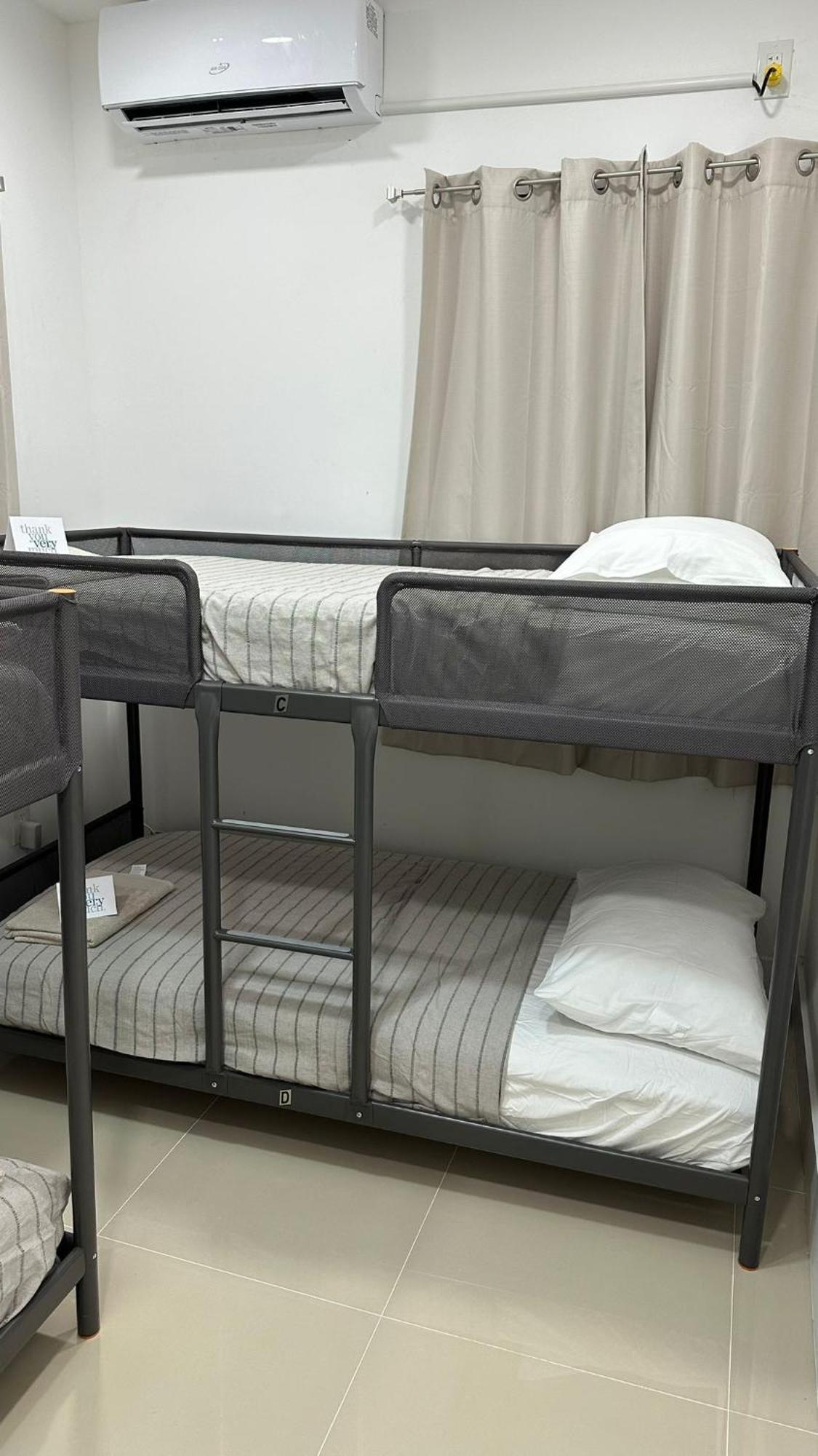 מיאמי 104 Mixed Shared Rooms Central, Friendly, Affordable מראה חיצוני תמונה
